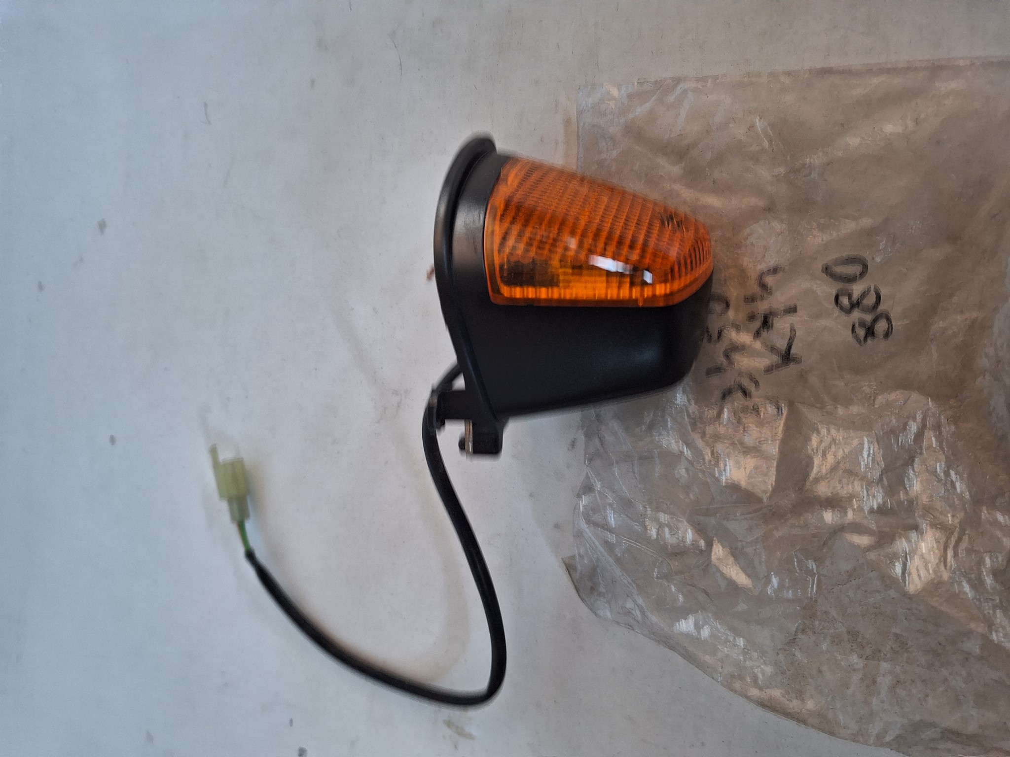 Picture of WINKER ASSY.,L.FR  33450-KY4-880